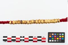 Foto von Goldperlen (NHMW-PRAE-025701)